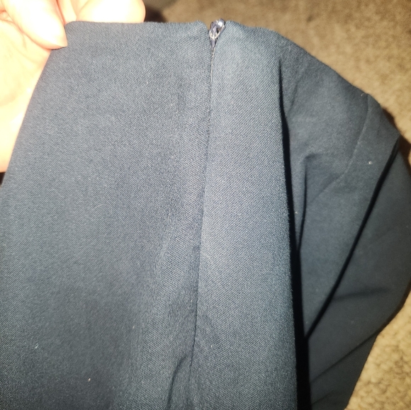 Audrey Capris by Piazza Sempione, 42, size 6, Navy Blue, Cropped Pants - Picture 7 of 7